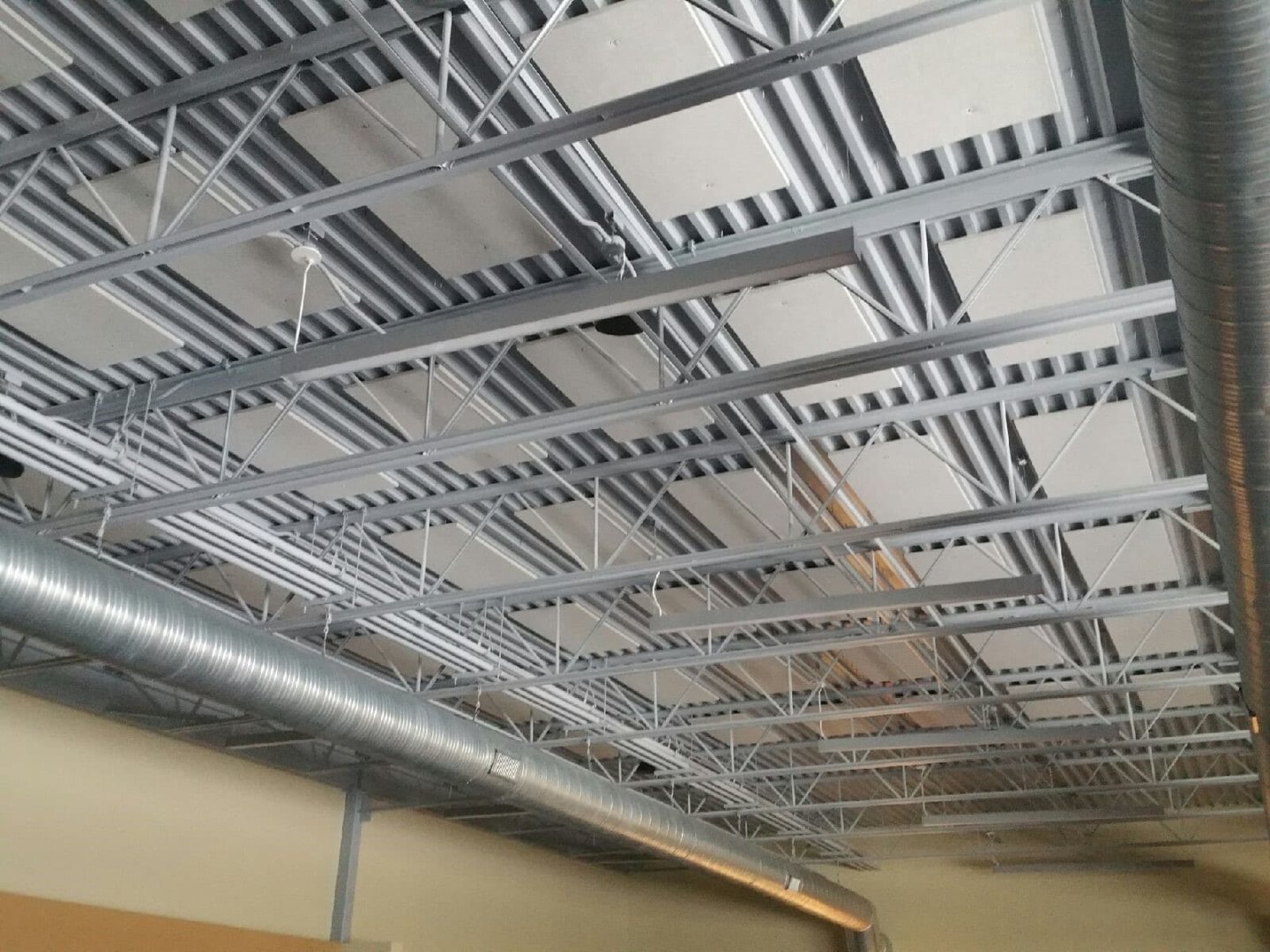 transform-your-commercial-space-with-acoustic-banners-img